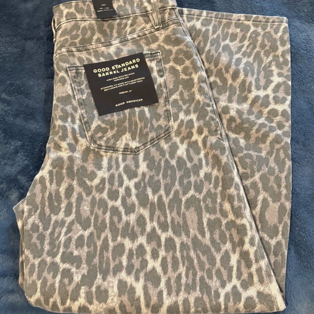 Good American Gray Leopard Print barrel Jeans
